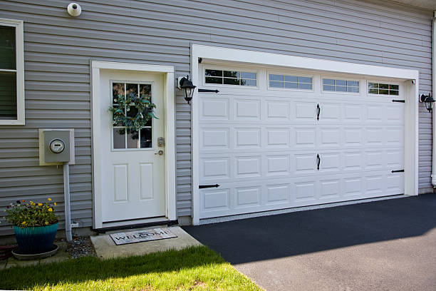 24/7 Emergency Garage Door Panel Replacement experts in Potter County County, TX